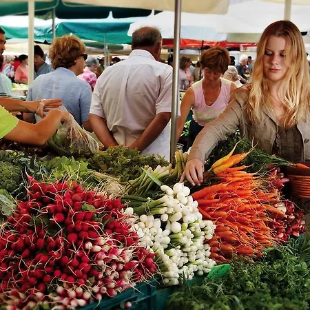 Bright Любляна